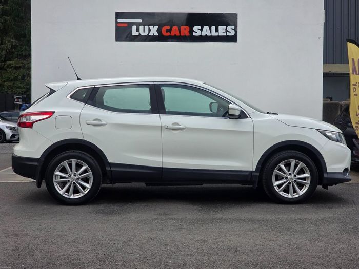 Nissan QASHQAI 2014