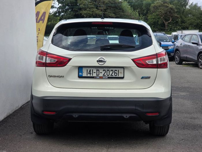 Nissan QASHQAI 2014
