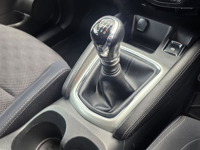 Nissan QASHQAI 2014