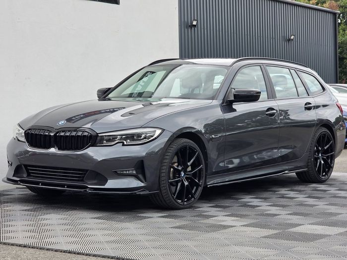 BMW 3 Series 2022