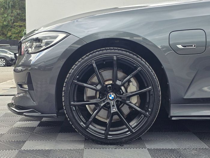 BMW 3 Series 2022