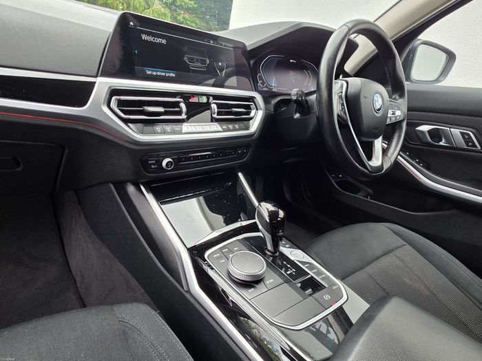 BMW 3 Series 2022