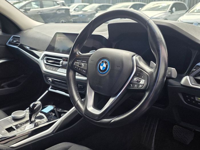 BMW 3 Series 2022
