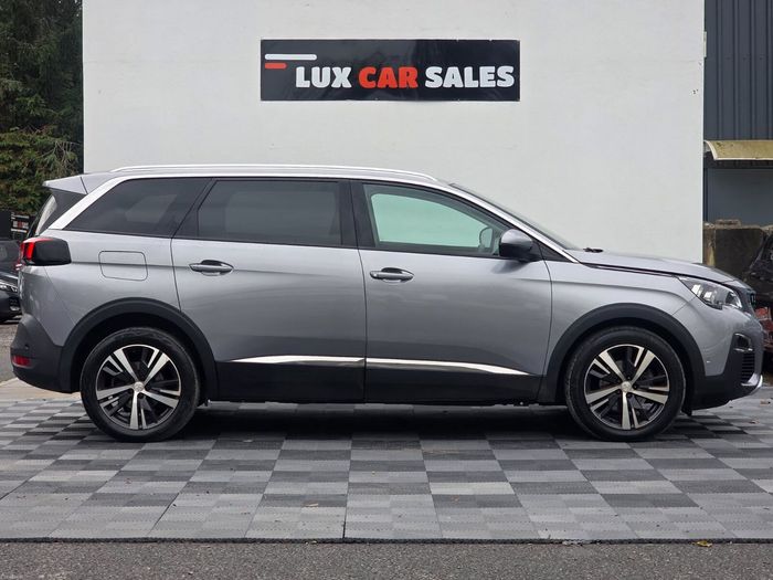 Peugeot 5008 2020
