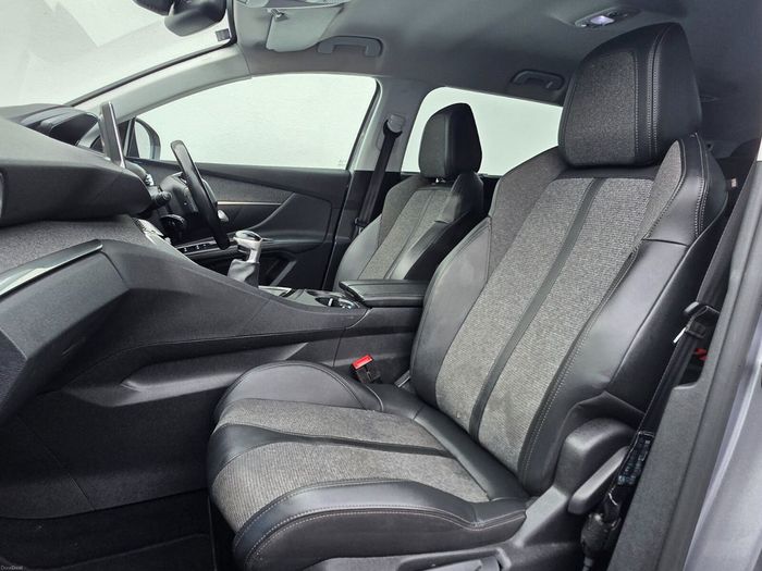 Peugeot 5008 2020