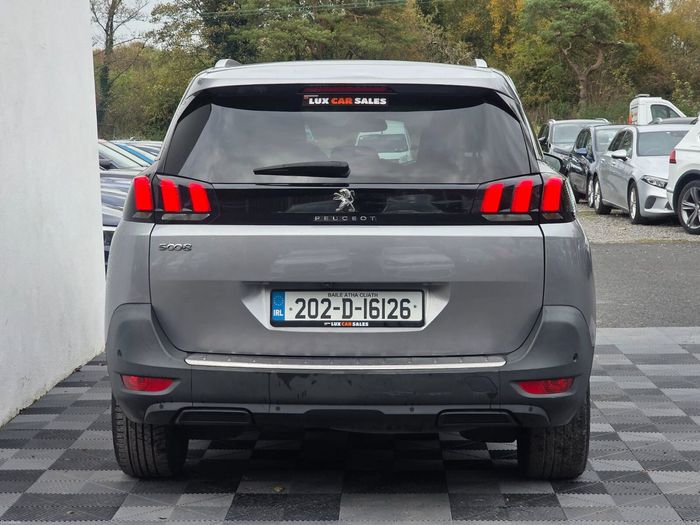 Peugeot 5008 2020