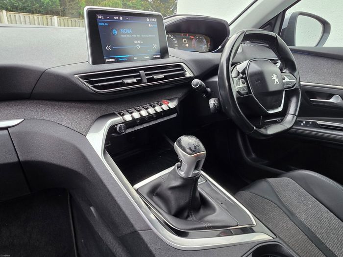 Peugeot 5008 2020