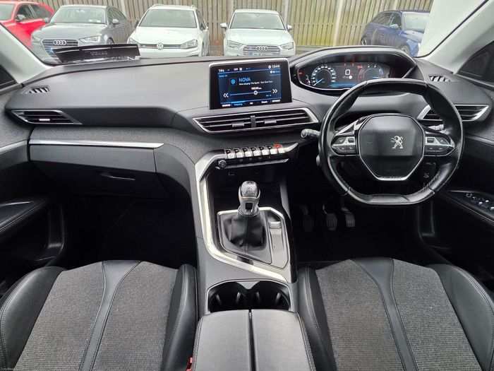 Peugeot 5008 2020
