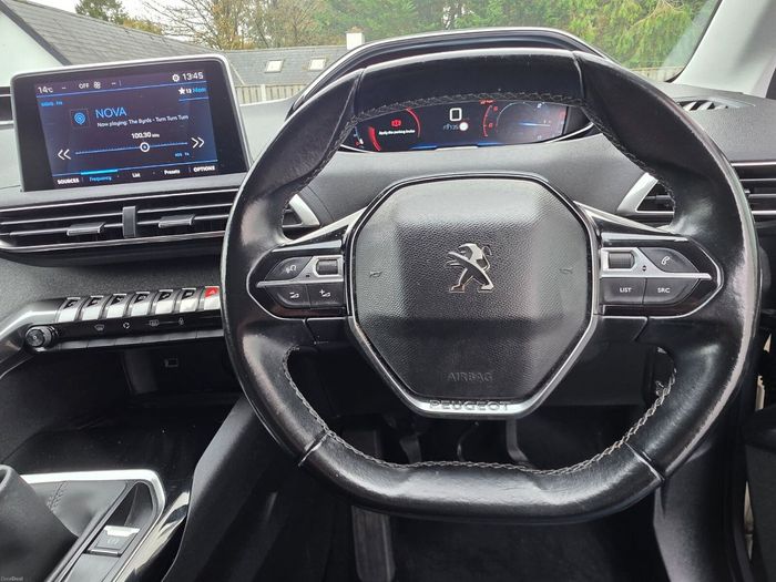 Peugeot 5008 2020