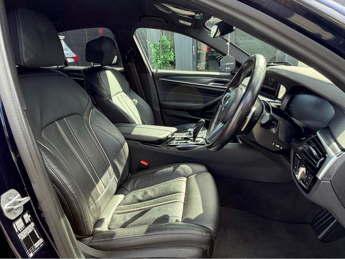 BMW 5 Series 2022