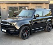 Land Rover Defender 2025