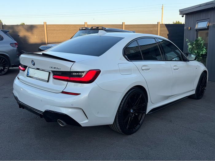 BMW 3 Series 2021