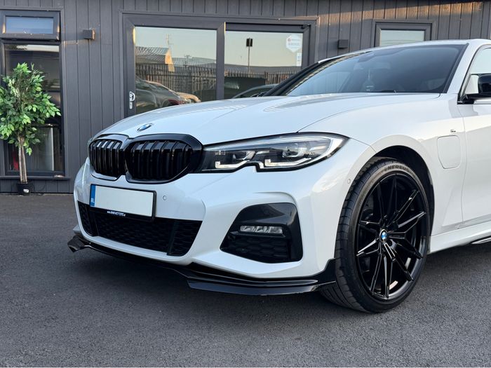 BMW 3 Series 2021