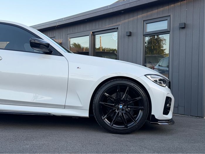 BMW 3 Series 2021