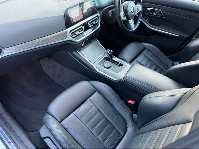 BMW 3 Series 2021