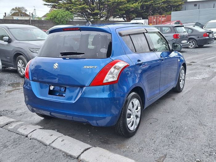 Suzuki Swift 2012