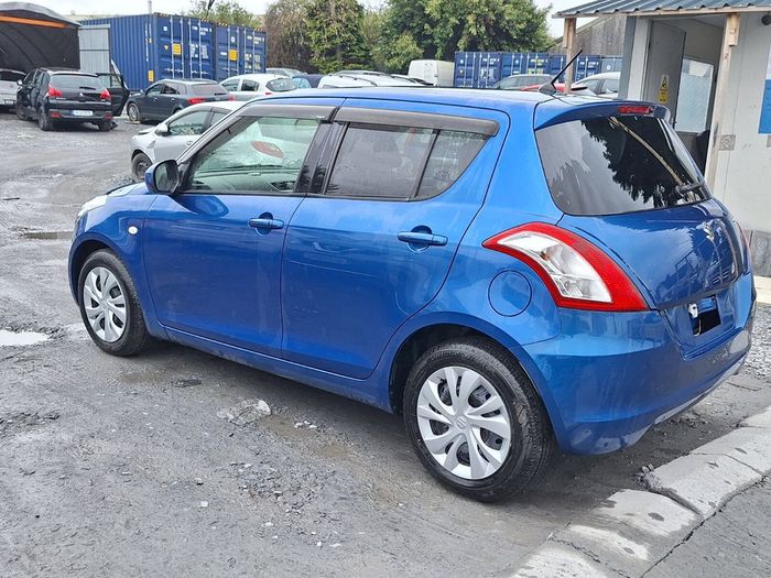 Suzuki Swift 2012