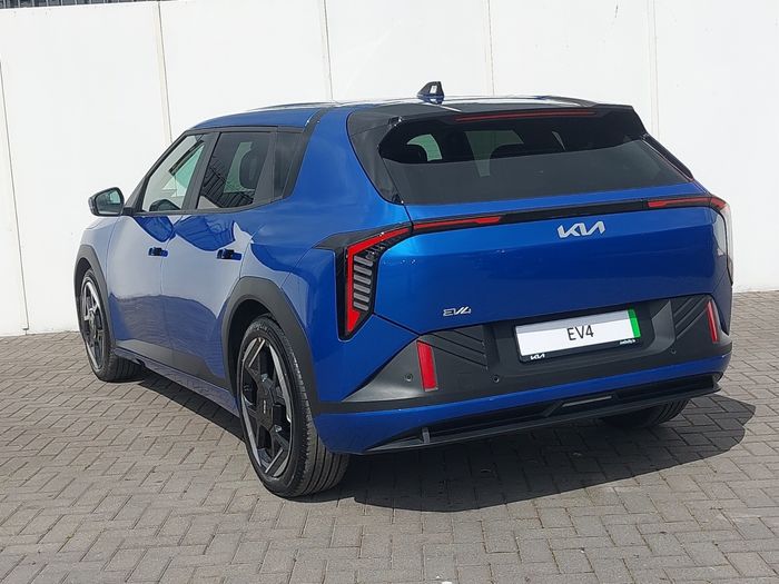 Kia EV4 2026