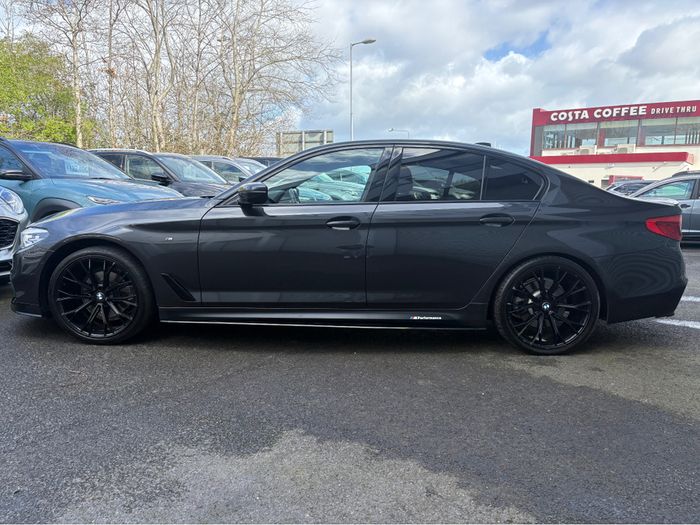 BMW 5 Series 2019