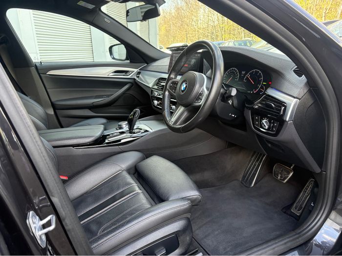 BMW 5 Series 2019