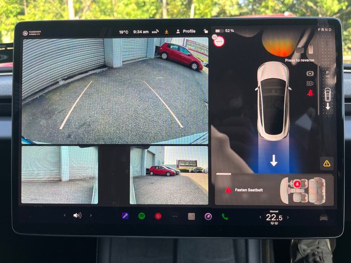 Tesla Model 3 2024