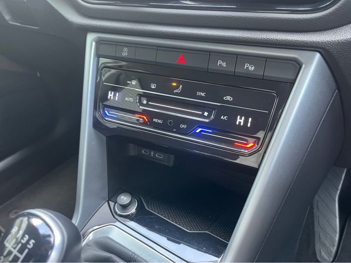 Volkswagen T-Roc 2023