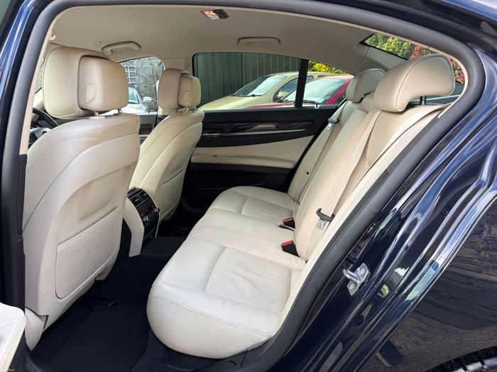 BMW 7 Series 2013