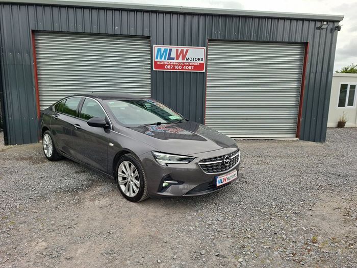Opel Insignia 2022