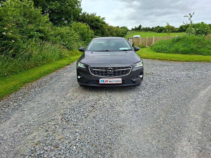Opel Insignia 2022