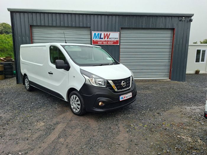 Nissan NV300 2020