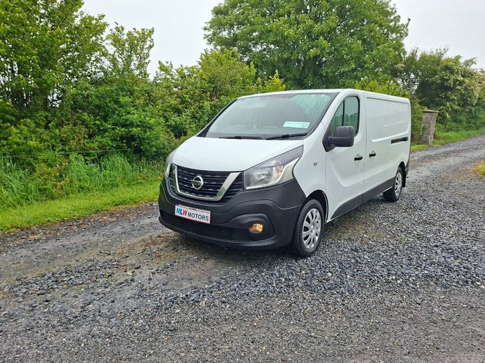 Nissan NV300 2020