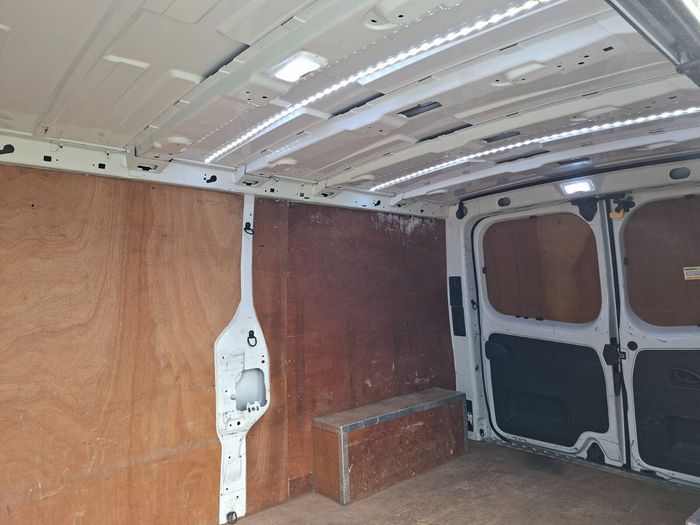 Nissan NV300 2020