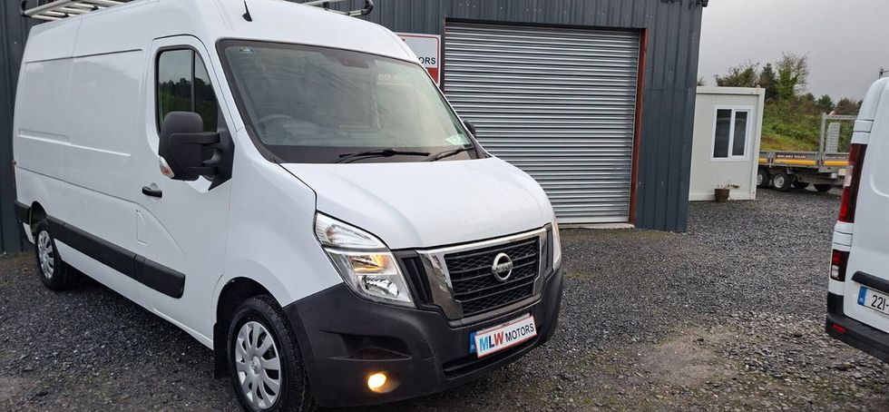 Nissan NV400 2020