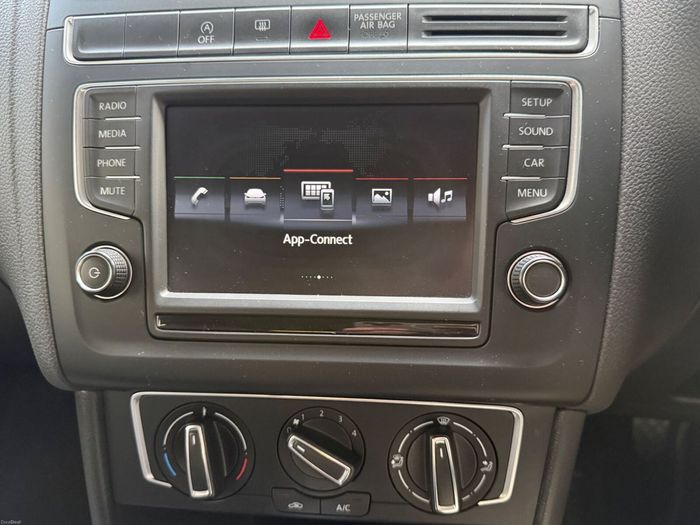 Volkswagen Polo 2016