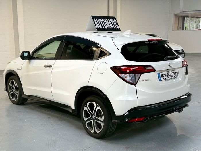 Honda Vezel 2016