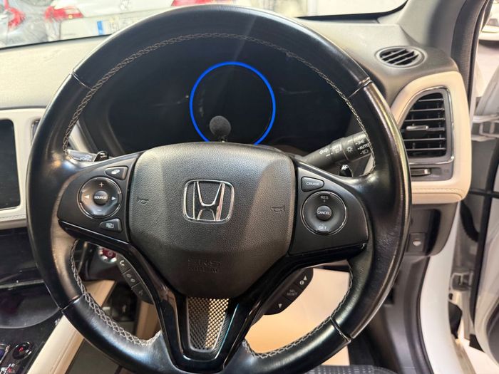 Honda Vezel 2016