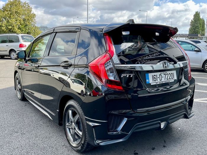 Honda Fit 2016