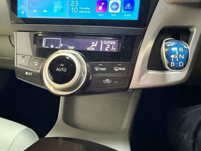 Toyota Prius 2015