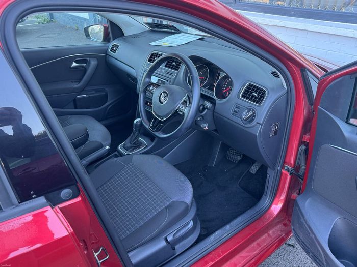 Volkswagen Polo 2015