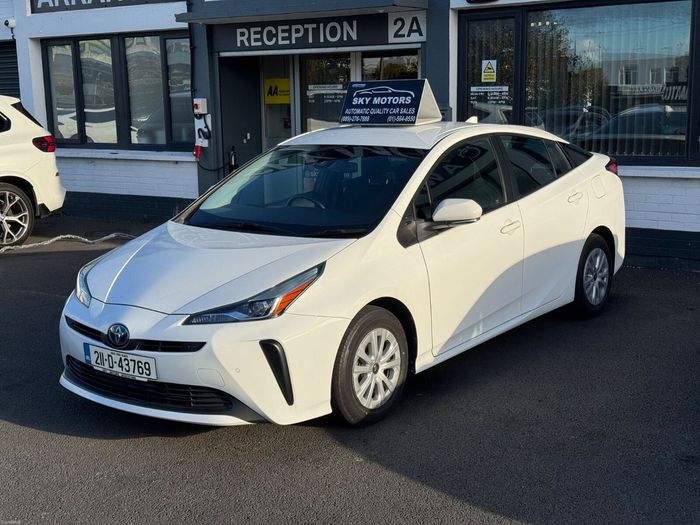 Toyota Prius 2021