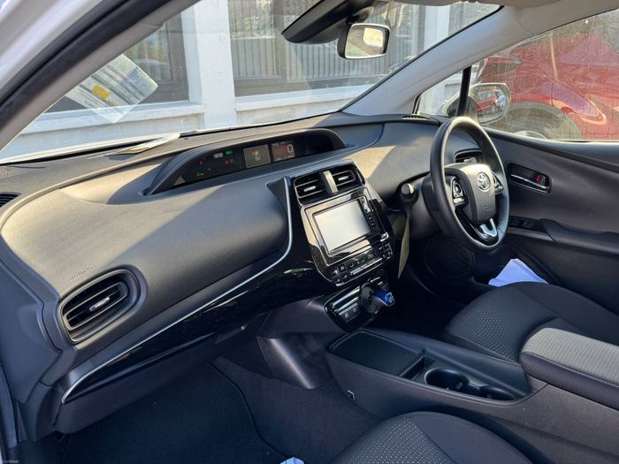 Toyota Prius 2021