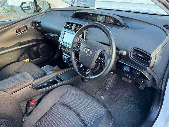 Toyota Prius 2021