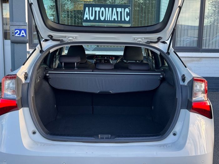Toyota Prius 2021
