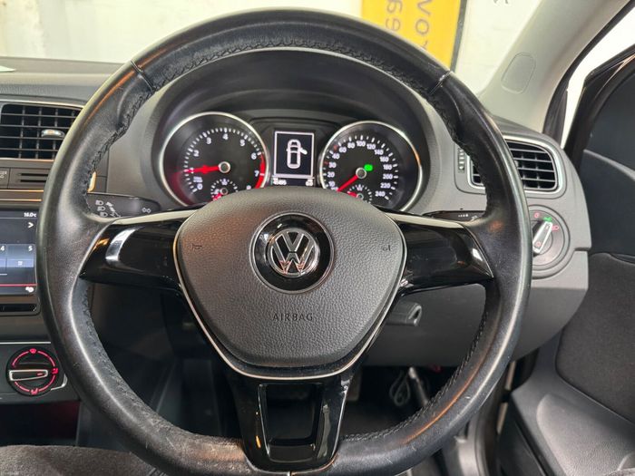 Volkswagen Polo 2015