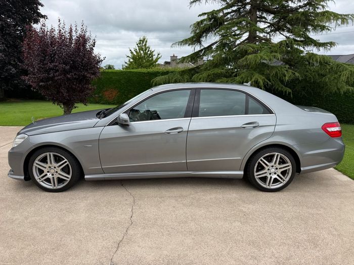 Mercedes-Benz E-Class 2009