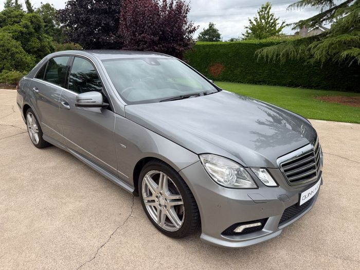 Mercedes-Benz E-Class 2009