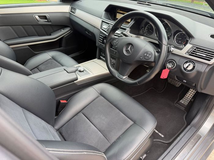 Mercedes-Benz E-Class 2009