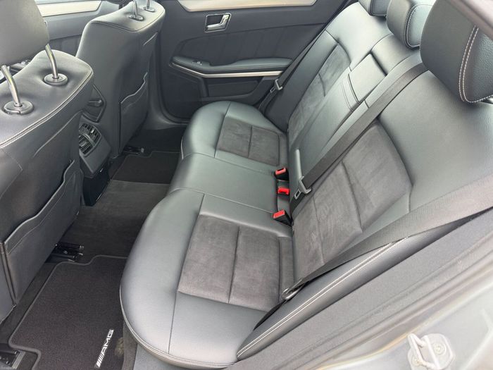 Mercedes-Benz E-Class 2009