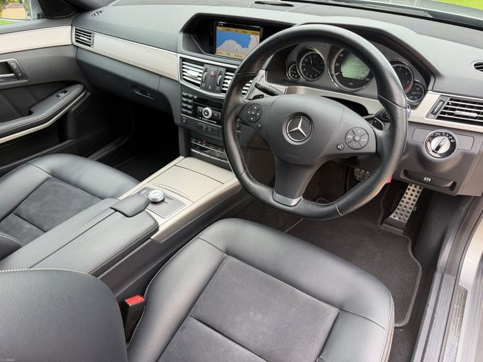 Mercedes-Benz E-Class 2009