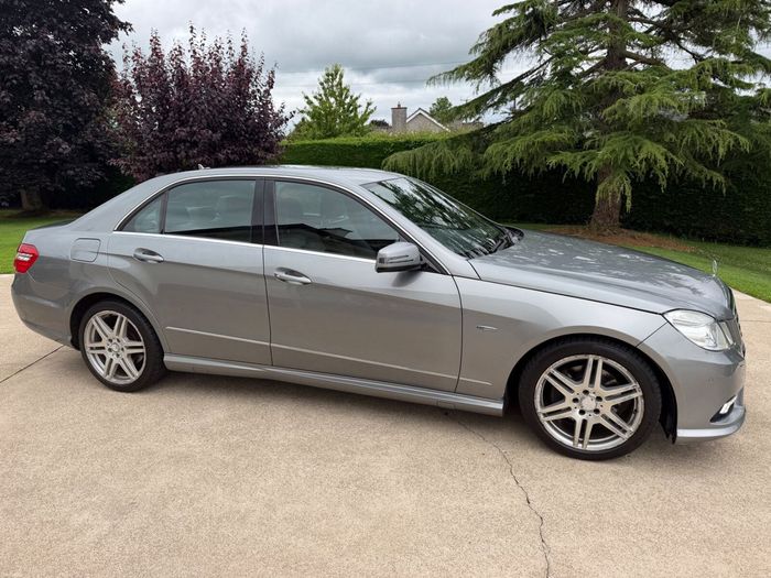 Mercedes-Benz E-Class 2009